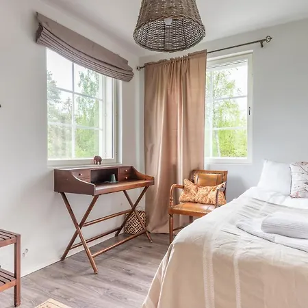 Bed & Breakfast Jokivarsi Vantaa