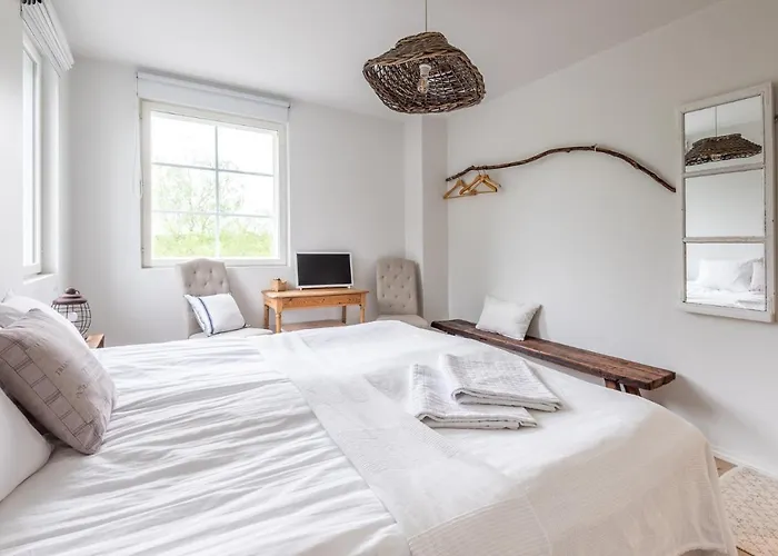 Bed & Breakfast Jokivarsi Vantaa